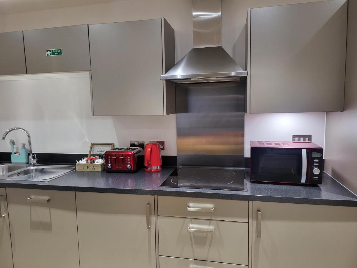 Garland Apartment, Greenhithe 3 Дартфорд Экстерьер фото